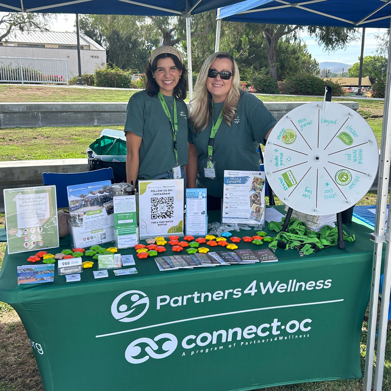 Group of arrows pointing left